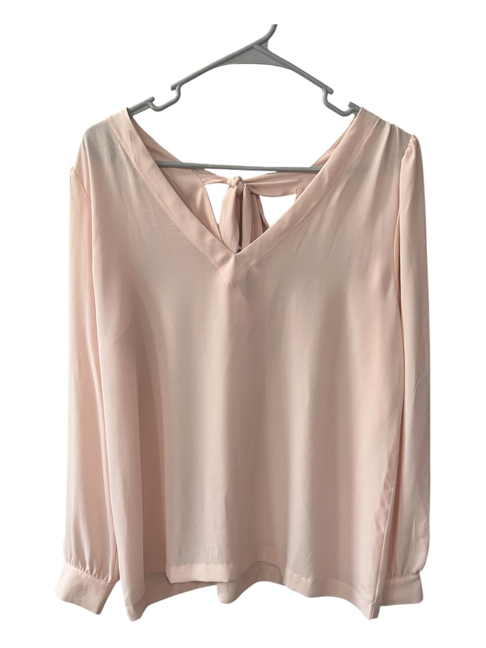 LOFT Pale Blush V-Neck Tie-Back Blouse size M NWOT